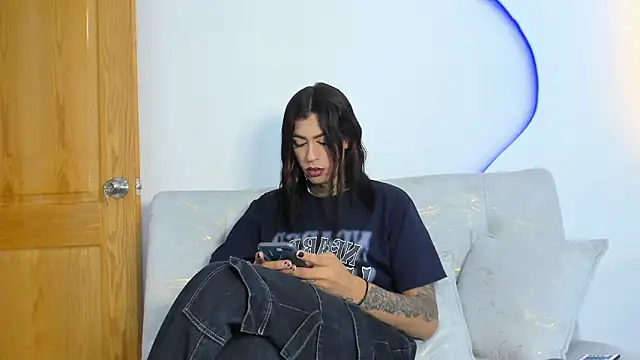 Aohomlester  online show from April 23, 1:46 pm