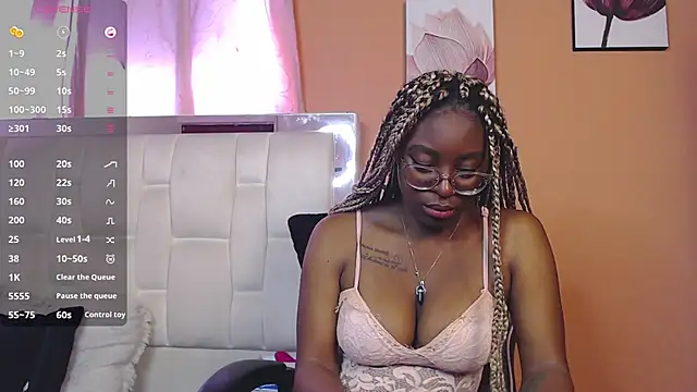 Candy Williamss online show from April 21, 7:39 pm