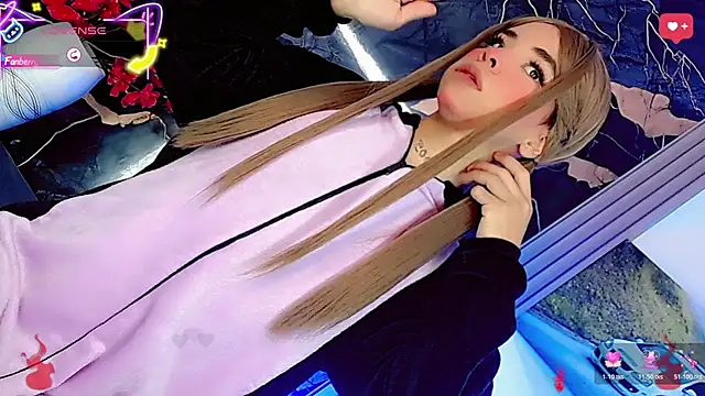 Snapshot of moon_sweet- chatting on June 17, 3:20 am moon sweet- online show from June 17, 3:20 am