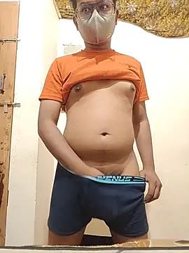 Snapshot of hot_boy995 chatting on August 1, 3:55 pm hot boy995 online show from August 1, 3:55 pm