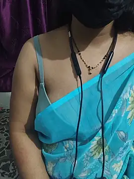 sweetylove01 online show from May 30, 7:11 pm
