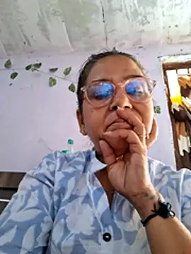 Shalini3456 online show from April 15, 9:05 am