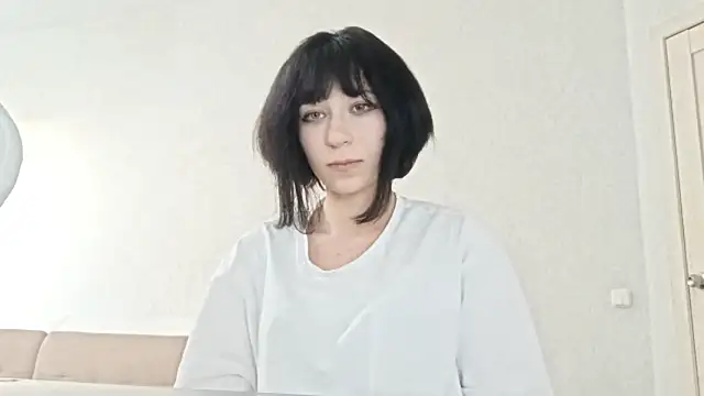 Snapshot of HalinaDoniel chatting on April 15, 2:24 pm HalinaDoniel online show from April 15, 2:24 pm