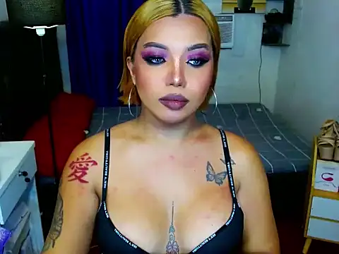 Snapshot of LovelyVictoriaTs chatting on April 15, 7:58 pm LovelyVictoriaTs online show from April 15, 7:58 pm