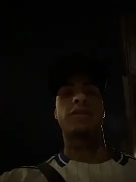 Snapshot of willclayy chatting on July 4, 4:29 am willclayy online show from July 4, 4:29 am
