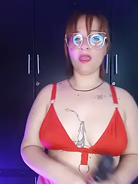 Snapshot of Curves_Nina chatting on July 3, 3:18 pm Curves Nina online show from July 3, 3:18 pm