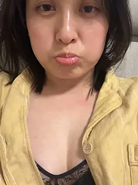 Snapshot of Faye-baby chatting on April 16, 4:52 pm Faye-baby online show from April 16, 4:52 pm