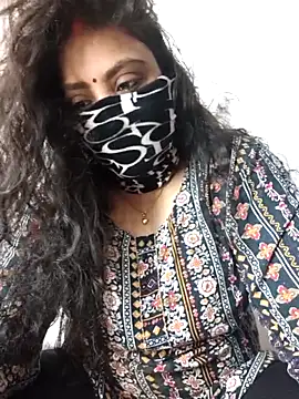 Snapshot of Hot-Beautiful_Cpl chatting on April 16, 6:03 am Hot-Beautiful Cpl online show from April 16, 6:03 am