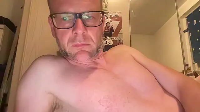 Snapshot of o_florian_o1 chatting on May 6, 8:36 pm o florian o1 online show from May 6, 8:36 pm