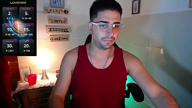 Snapshot of andders_ chatting on May 21, 2:46 pm andders online show from May 21, 2:46 pm