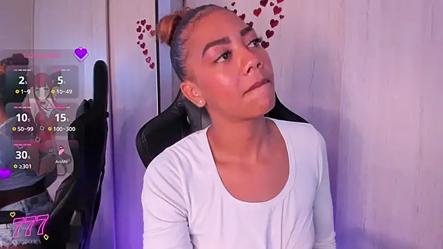 MalloryKim online show from April 17, 1:25 pm