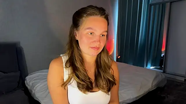 Snapshot of secretnaya_girl chatting on July 6, 7:16 am secretnaya girl online show from July 6, 7:16 am