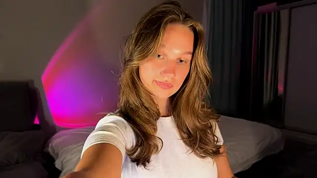 Snapshot of secretnaya_girl chatting on July 6, 5:48 pm secretnaya girl online show from July 6, 5:48 pm
