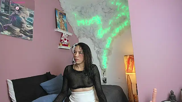 Snapshot of liz_merchan chatting on June 27, 7:52 pm liz merchan online show from June 27, 7:52 pm