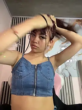 kira ec online show from June 15, 3:36 pm