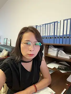 Snapshot of lisha521 chatting on June 26, 12:48 am lisha521 online show from June 26, 12:48 am