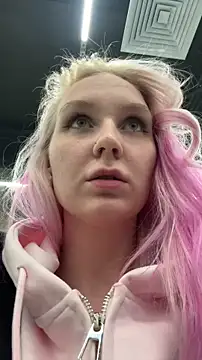 Olly dolly online show from April 16, 12:50 pm