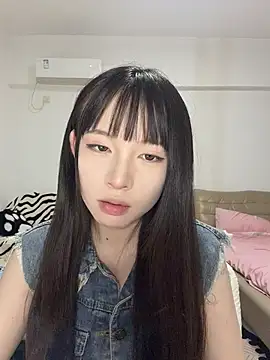 Snapshot of nide-baby chatting on June 23, 10:35 am nide-baby online show from June 23, 10:35 am
