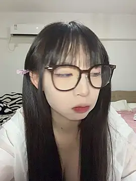 Snapshot of nide-baby chatting on August 2, 12:36 pm nide-baby online show from August 2, 12:36 pm