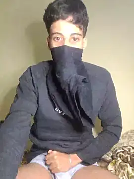 Snapshot of arabic_boy_hot chatting on April 18, 6:45 pm arabic boy hot online show from April 18, 6:45 pm