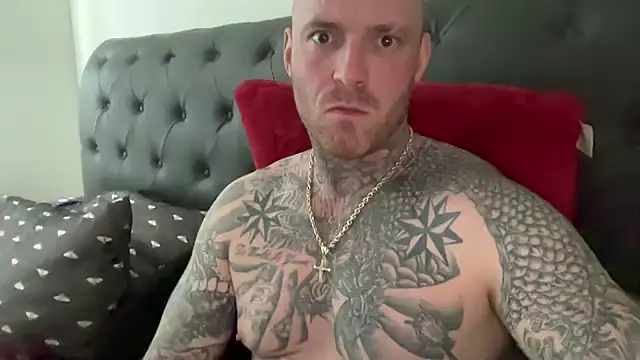 platinum status online show from April 16, 2:07 pm