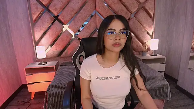 Susan Voltaire online show from April 17, 11:35 am