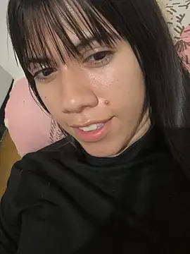 Snapshot of drea-an chatting on May 8, 3:01 am drea-an online show from May 8, 3:01 am