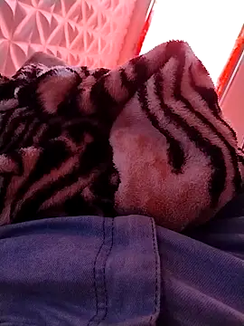 phzada22 online show from April 16, 5:36 pm