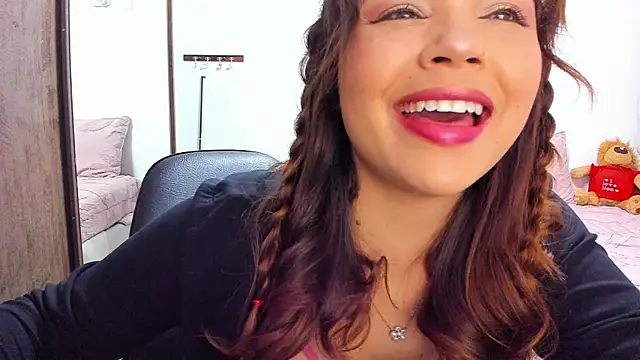 megan poe  online show from July 22, 5:05 pm
