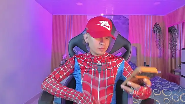 Snapshot of Owen_Drake chatting on April 25, 1:41 pm Owen Drake online show from April 25, 1:41 pm