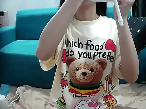 Snapshot of July_Sexy09 chatting on April 21, 1:50 pm July Sexy09 online show from April 21, 1:50 pm