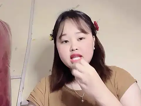 Snapshot of NhungNhun789 chatting on May 21, 7:37 am NhungNhun789 online show from May 21, 7:37 am
