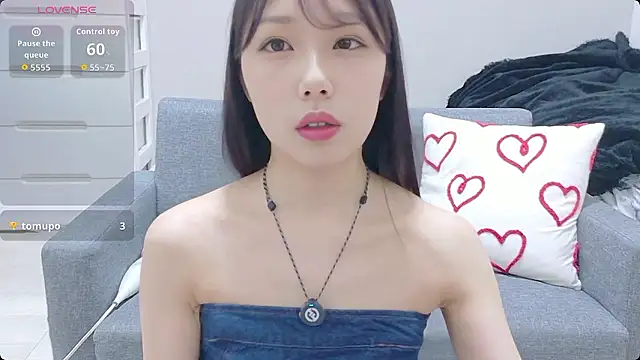 Snapshot of Minamina2 chatting on July 14, 10:21 am Minamina2 online show from July 14, 10:21 am