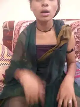 Snapshot of Kamini_rani chatting on April 21, 1:42 am Kamini rani online show from April 21, 1:42 am