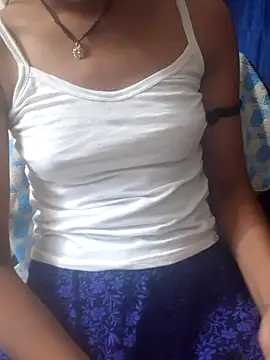 Snapshot of Kamini_rani chatting on April 25, 8:17 pm Kamini rani online show from April 25, 8:17 pm
