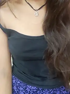Snapshot of Kamini_rani chatting on April 28, 5:23 am Kamini rani online show from April 28, 5:23 am