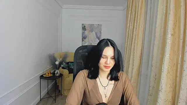 Snapshot of AlicePertim chatting on June 19, 6:34 pm AlicePertim online show from June 19, 6:34 pm