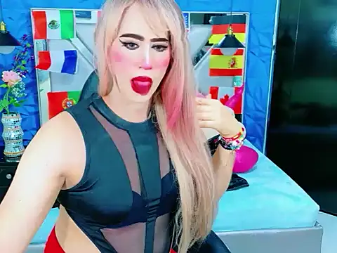 Snapshot of Nicolle_Morrisx chatting on June 23, 7:45 pm Nicolle Morrisx online show from June 23, 7:45 pm