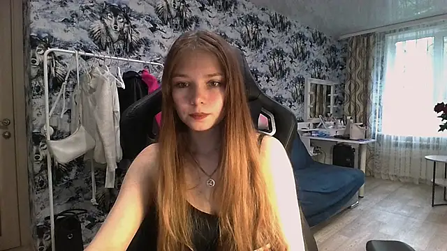 Snapshot of Princess_Mira chatting on July 10, 11:35 am Princess Mira online show from July 10, 11:35 am