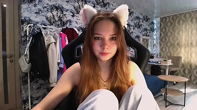 Snapshot of Princess_Mira chatting on August 3, 9:37 am Princess Mira online show from August 3, 9:37 am