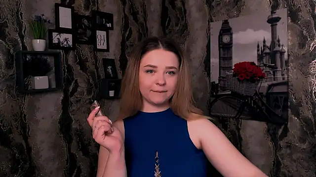 Snapshot of NicoleAura chatting on May 7, 7:47 am NicoleAura online show from May 7, 7:47 am