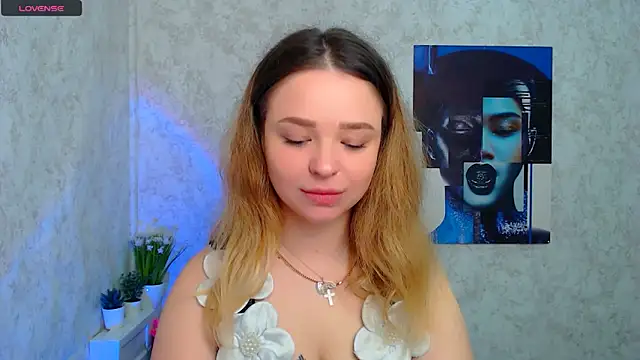 Snapshot of NicoleAura chatting on May 11, 7:03 am NicoleAura online show from May 11, 7:03 am