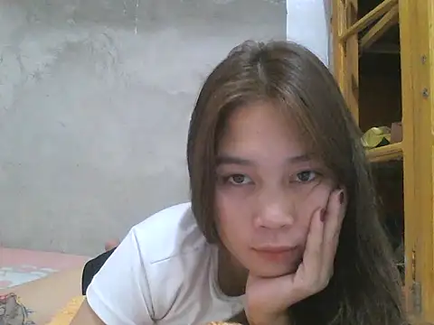 Snapshot of Sexybabe168 chatting on April 22, 12:02 am Sexybabe168 online show from April 22, 12:02 am