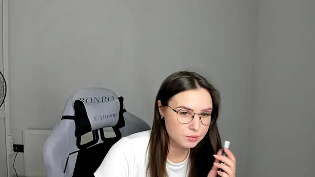 Regina cute  online show from May 23, 6:29 am
