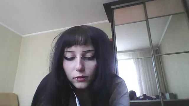 Snapshot of ChargedReign chatting on May 7, 12:10 pm ChargedReign online show from May 7, 12:10 pm