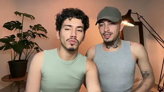 Snapshot of Noah_and_Steven chatting on June 19, 2:32 pm Noah and Steven online show from June 19, 2:32 pm