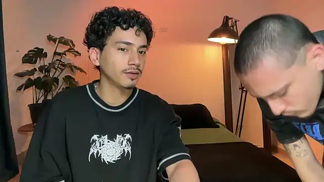 Snapshot of Noah_and_Steven chatting on July 7, 9:30 pm Noah and Steven online show from July 7, 9:30 pm