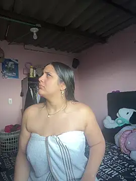Snapshot of Aurora_0785 chatting on June 9, 6:52 pm Aurora 0785 online show from June 9, 6:52 pm