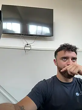 Snapshot of ildoge chatting on June 26, 10:19 am ildoge online show from June 26, 10:19 am
