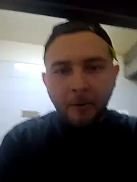 Snapshot of JHANXON chatting on April 19, 6:10 pm JHANXON online show from April 19, 6:10 pm